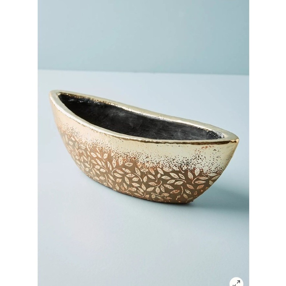 Anthropologie Studio Vine Pot Gold Flake Design Plants Succulent Flower Pot
